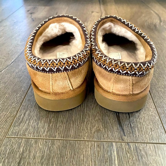 Ugg Tasman slippers chestnut women’s 8 - Picture 3 of 4